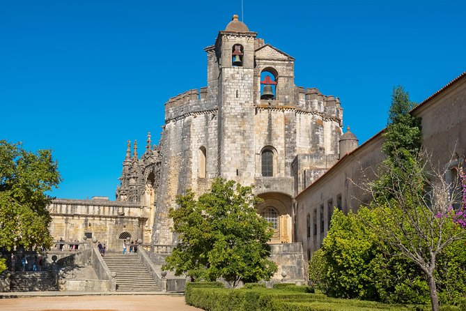 Tomar and Castle of Almourol Private Full-Day Tour from Lisbon - Igreja de Santa Maria dos Olivais: A Quick, Free Stop That Adds Perspective