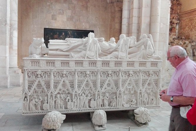 Tomar, Batalha and Alcobaça - UNESCO private guided tour - Skip-the-line and private guiding: the real value you feel