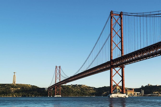 Tour LISBON (full day) - Miradouros and Park Eduardo VII: the viewpoint loop that Lisbon is famous for