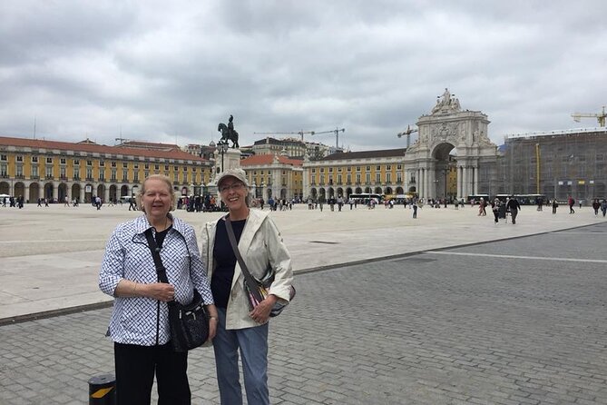 Tour of Lisbon in a Private Tour - Portas do Sol: an easy break with coffee, Tram 28, and top-tier Alfama views
