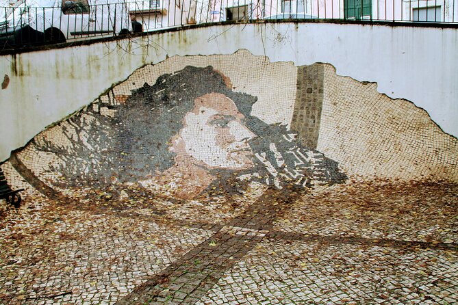 Tour TukTuk 3 hours Lisbon Free Pick-up - Alfama: Old Neighborhood Feel, plus Fountains and the Saramago Connection