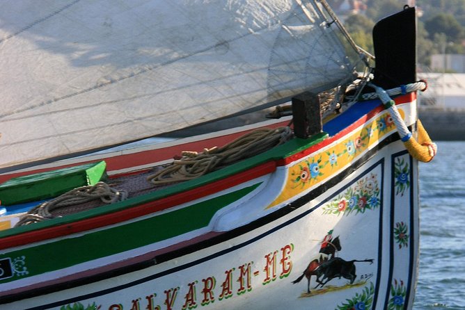 Traditional Lisbon Boat Experience - Exclusive - Cais das Colunas: Quick Selfie Stop With No Extra Ticket Included