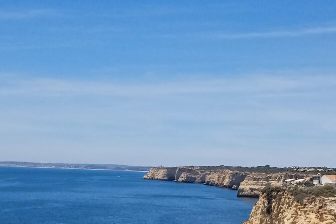 Transport from Lisbon/Algarve, Algarve/Lisbon 1 stop Alentejo - Modern vehicles and pros who can handle real arrival-day chaos