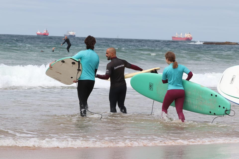 Tricana Surf Experience - The 2-hour lesson: paddling, pop-up timing, and wave basics