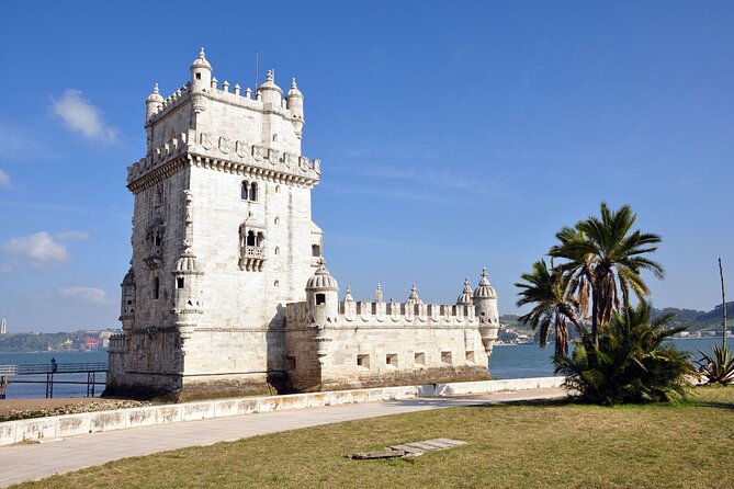 Tuk-tuk Bethlehem: An adventure DE tuk tuk you will never forget - Jerónimos Monastery: a UNESCO giant you can’t really rush