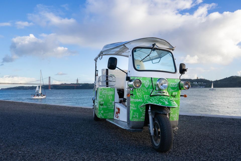 Tuk Tuk Lisbon: Old Lisbon 2-Hour - The guide experience: what to expect from the storytelling