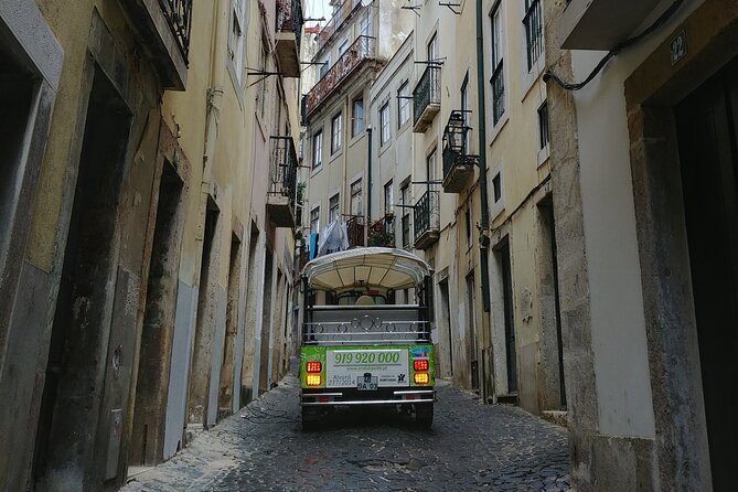 Tuk Tuk Lisbon: The Best of Lisbon in Half a Day - Chiado in Ten Minutes: Shops, Music, and People-Watching