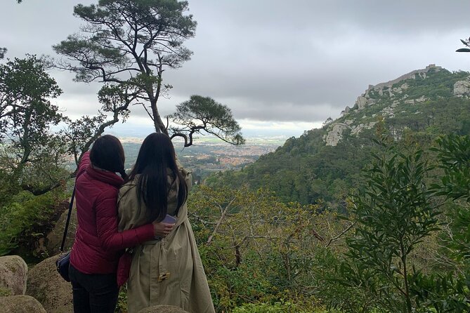 Tuk Tuk Private Tour in Sintra and Coast - Moors fort and Pena Palace: what the short stops really mean