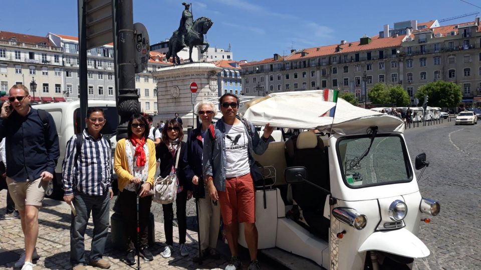 Tuk Tuk Tour historic central Lisbon - Chiado: A Central Neighborhood With Classic Lisbon Angles