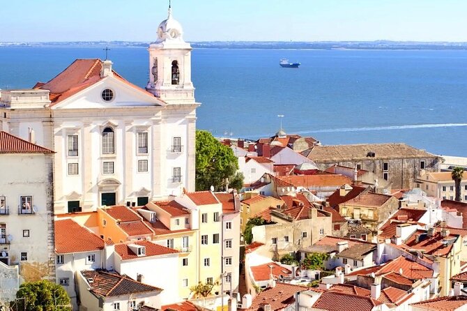 Unforgettable 3 Hours Lisbon City Tour with Tuk Tuk - Meeting the tuk-tuk at Praça dos Restauradores