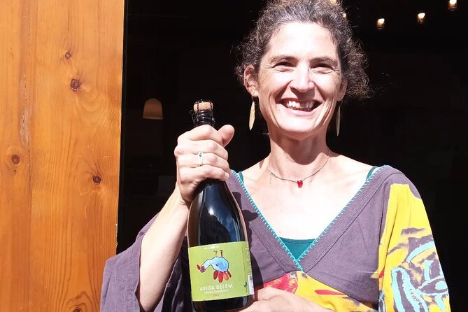 Urban winery tour, premium tasting flight & tapas - The people factor: why the welcome matters as much as the wine