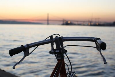 Vintage Bikes Tour - The Tagus river bike path: the scenic advantage